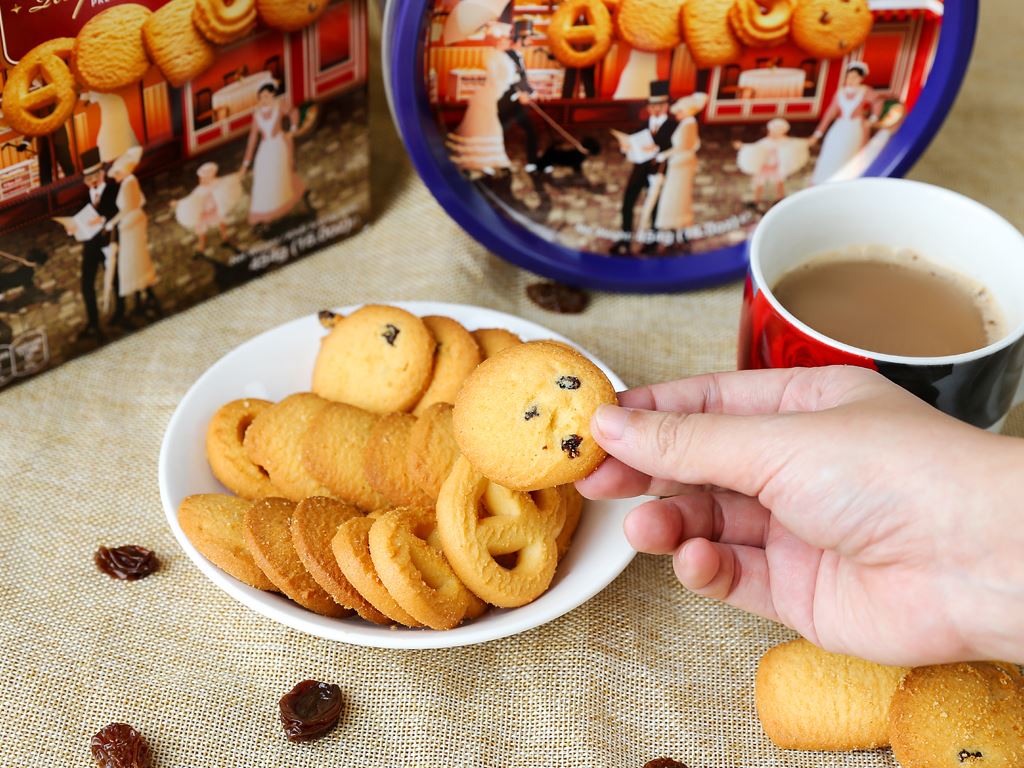 Bánh quy bơ O&T Royal Danish hộp 454g 5