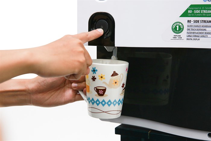 Máy lọc nước RO AOSmith Z4 5 lõi Màu Trắng