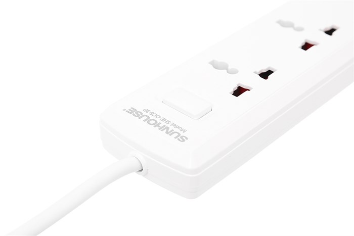 Ổ cắm điện Sunhouse 3 lỗ 2.5m SHE OC6-3P Màu Trắng