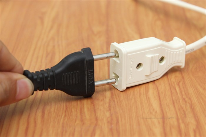 Cáp điện nối dài Điện Quang 5m 2PN Màu Trắng