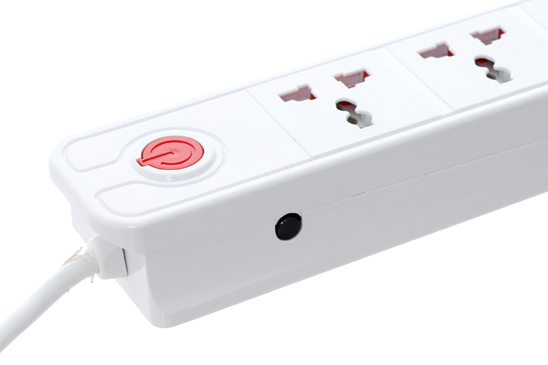 Sử dụng an toàn - Ổ cắm điện 3 lỗ 2 USB 2m Điện Quang DBW103USB Sử dụng an toàn - Ổ cắm điện 3 lỗ 2 USB 2m Điện Quang DBW103USB