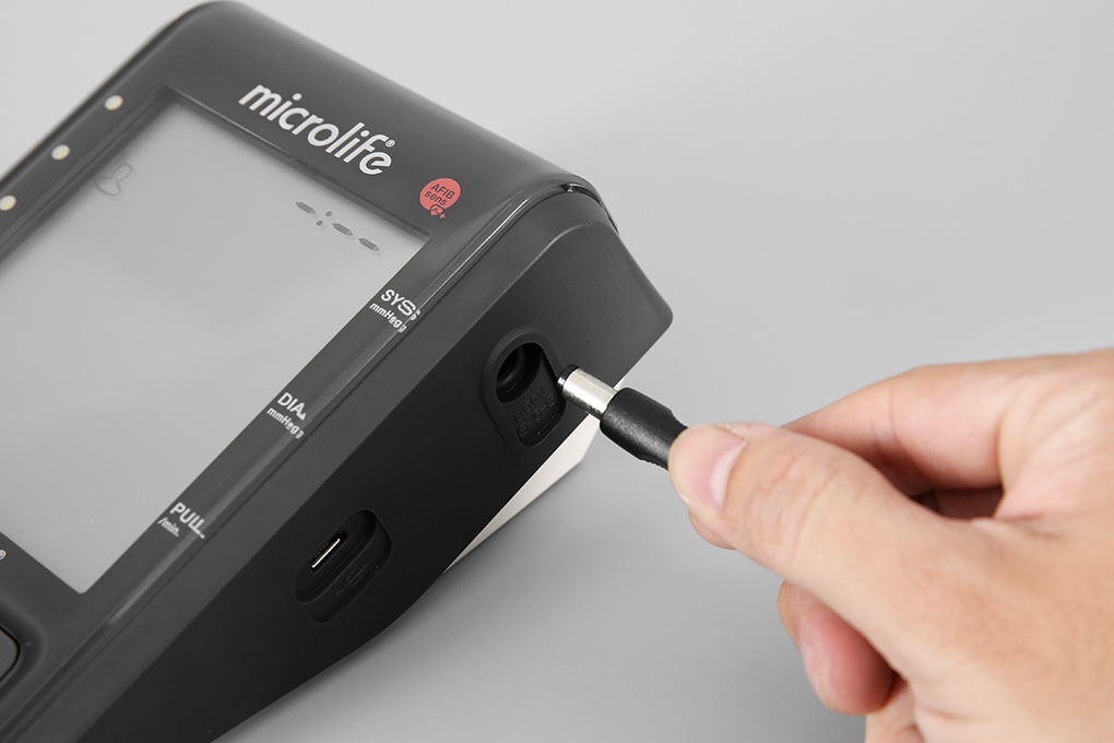 Máy đo huyết áp tự động Microlife B6 Advanced giá rẻ