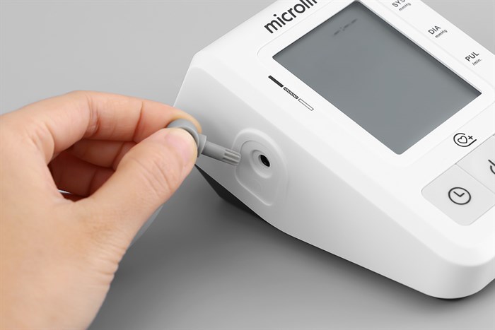 Máy đo huyết áp tự động Microlife B2 Basic Màu Trắng