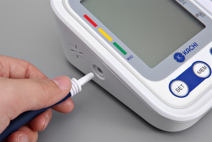 Máy đo huyết áp tự động Kachi RAK268 Màu Trắng