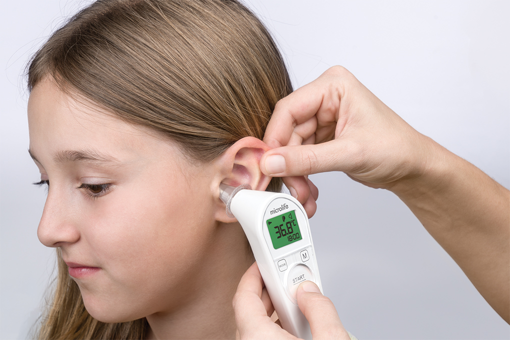 Nhiệt kế điện tử hồng ngoại Microlife IR210 dùng để đo tai