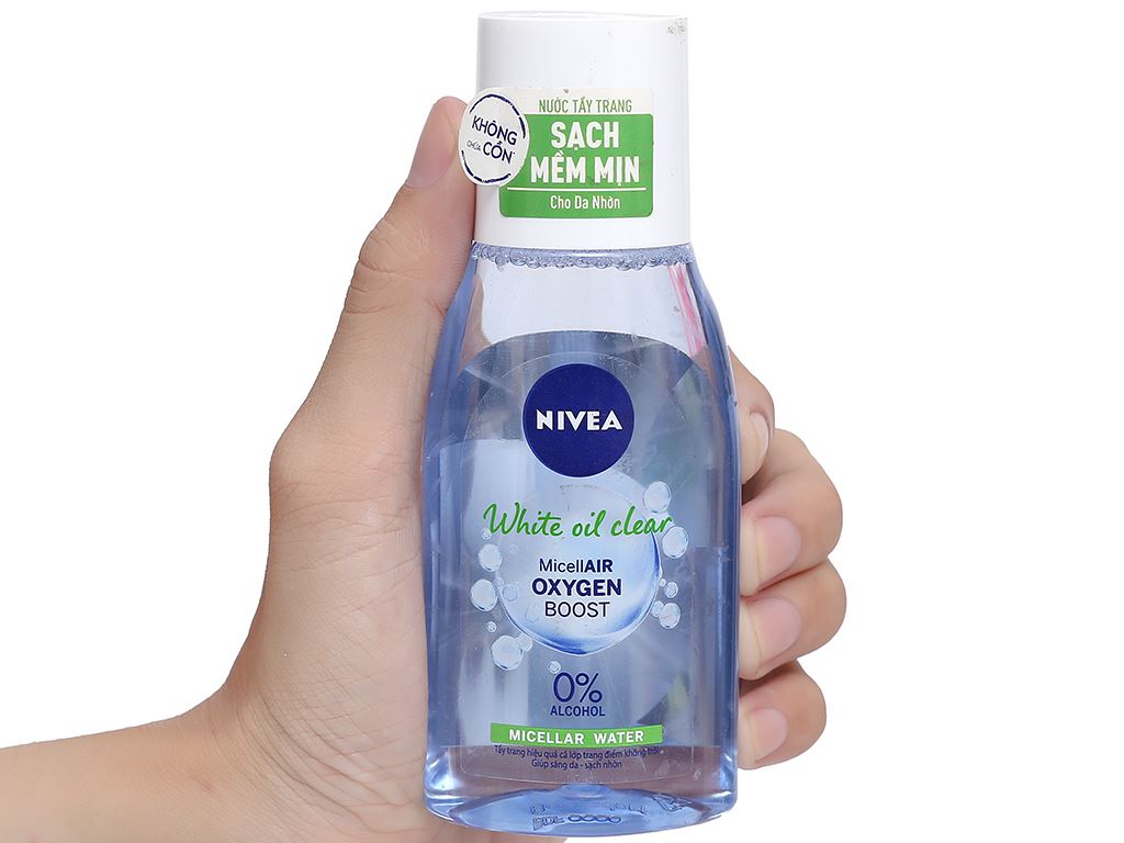 Nước tẩy trang Nivea sáng da sạch nhờn chai 125ml 8