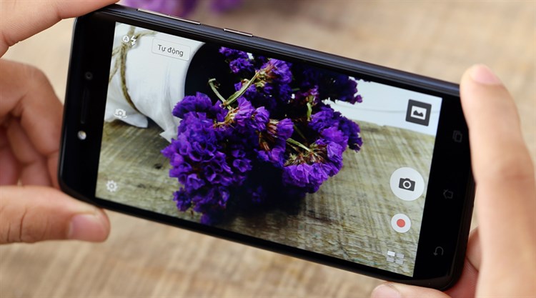 Điện thoại Asus Zenfone Live ZB501KL