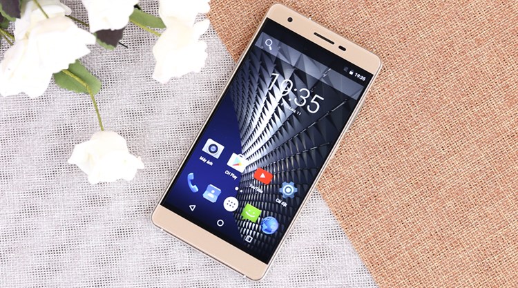 Điện thoại Mobell Nova F7 Pro