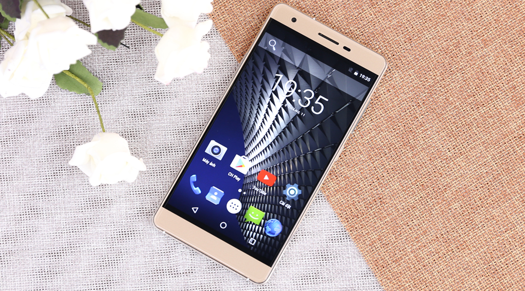 Điện thoại Mobell Nova F7 Pro