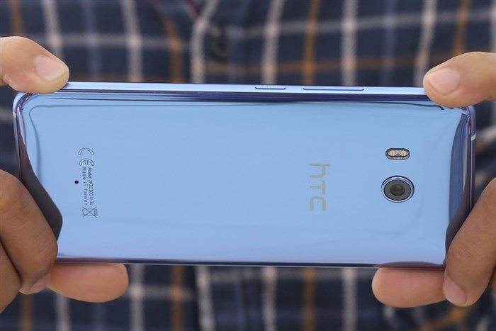 Điện thoại HTC U11
