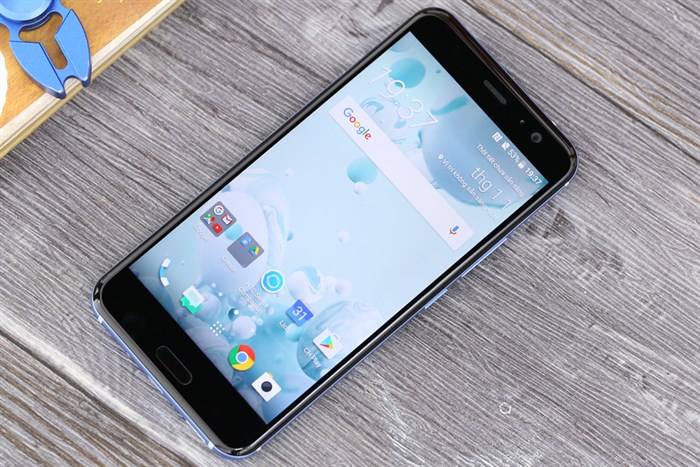 Điện thoại HTC U11