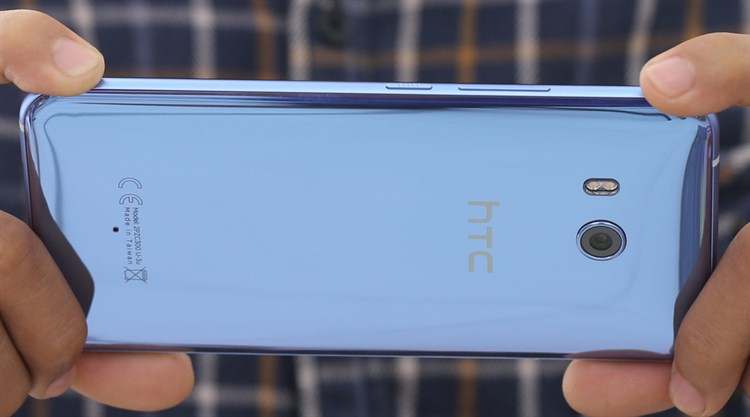 Điện thoại HTC U11