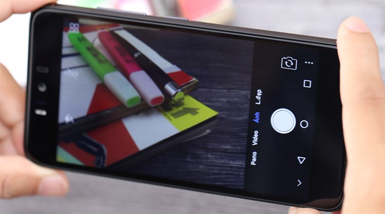 Điện thoại Mobiistar Zumbo J2