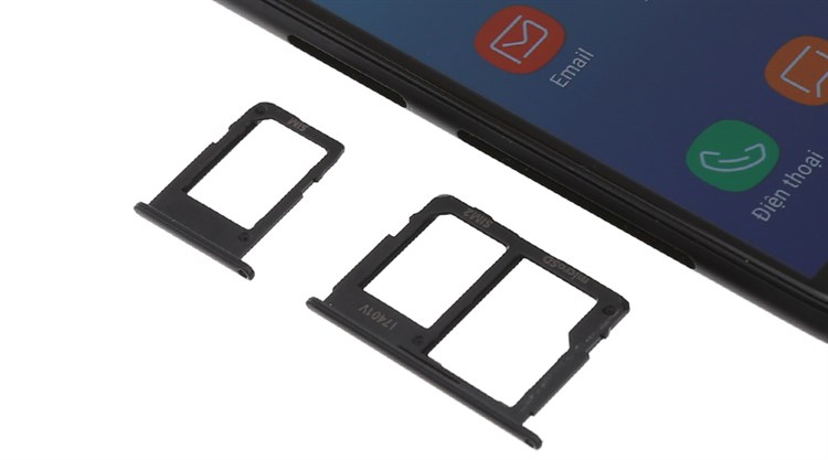 Điện thoại Samsung Galaxy J7 Pro