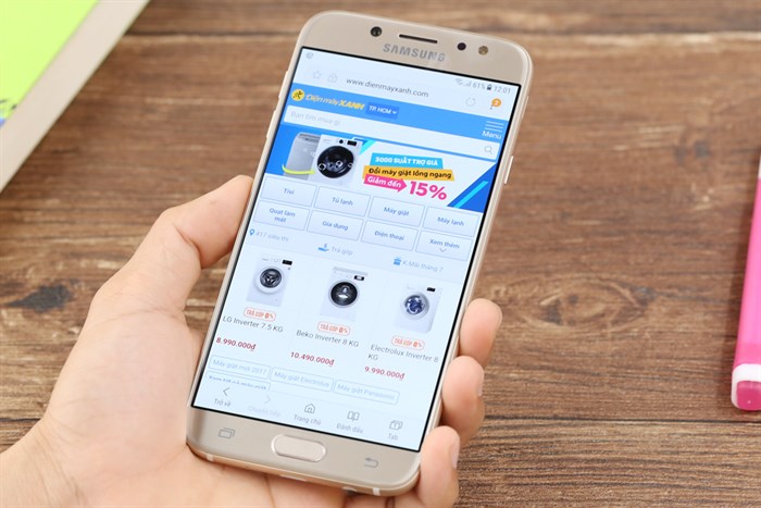 Điện thoại Samsung Galaxy J7 Pro