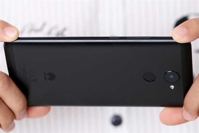 Điện thoại Huawei Y7 Prime