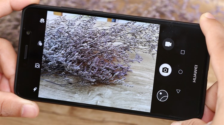 Điện thoại Huawei Y7 Prime