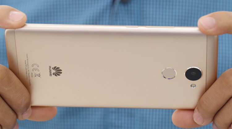 Điện thoại Huawei Y7 Prime