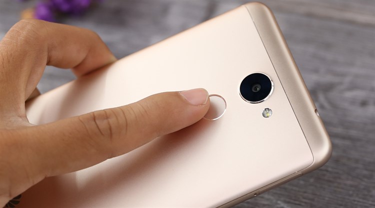 Điện thoại Huawei Y7 Prime