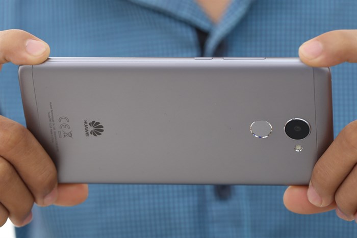 Điện thoại Huawei Y7 Prime