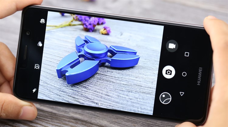 Điện thoại Huawei Y7 Prime