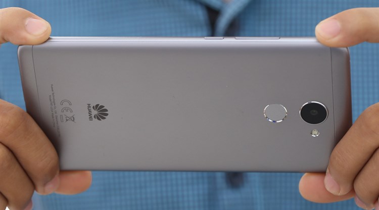 Điện thoại Huawei Y7 Prime