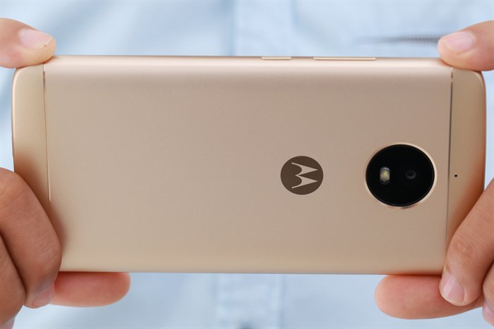 Điện thoại Motorola Moto E4 Plus