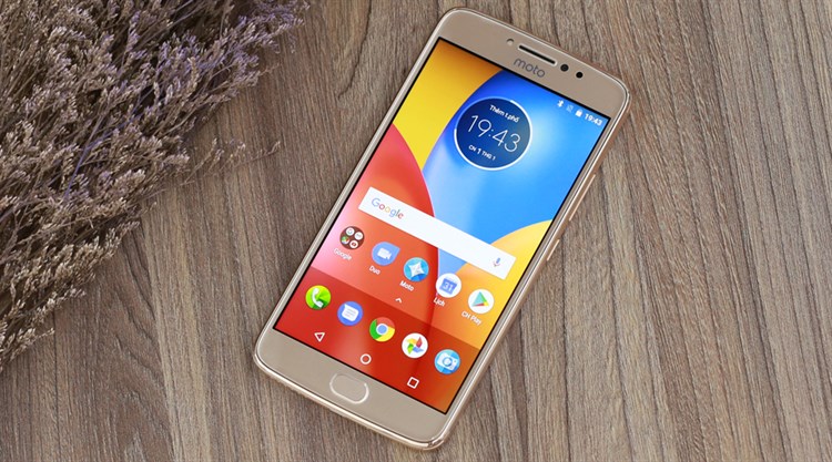 Điện thoại Motorola Moto E4 Plus