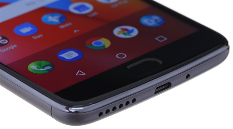 Điện thoại Motorola Moto E4 Plus