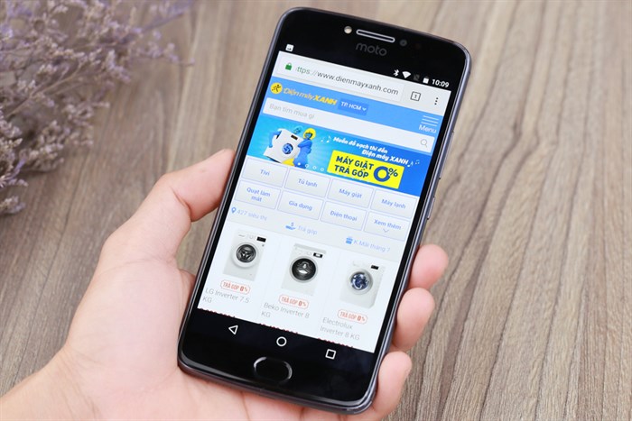 Điện thoại Motorola Moto E4 Plus