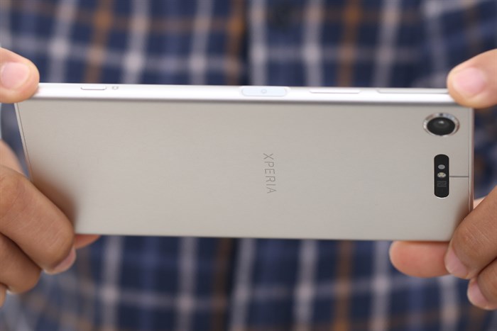 Điện thoại Sony Xperia XZ1 Màu Bạc