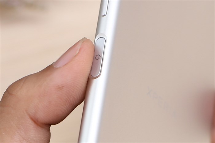 Điện thoại Sony Xperia XZ1 Màu Bạc