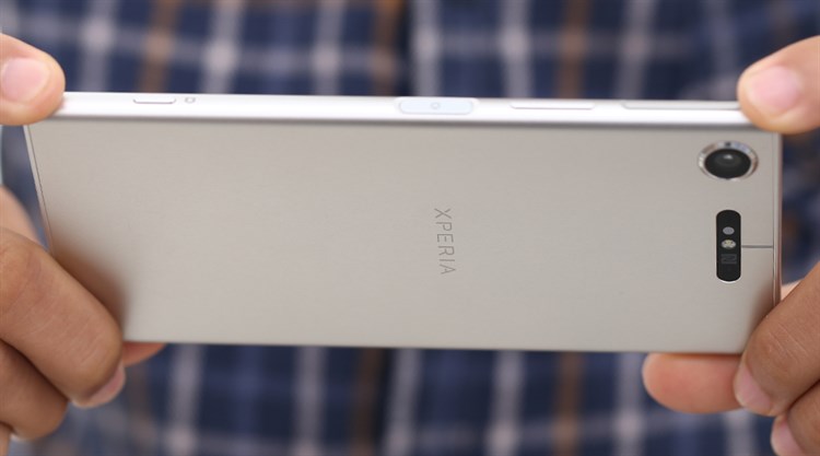 Điện thoại Sony Xperia XZ1 Màu Bạc