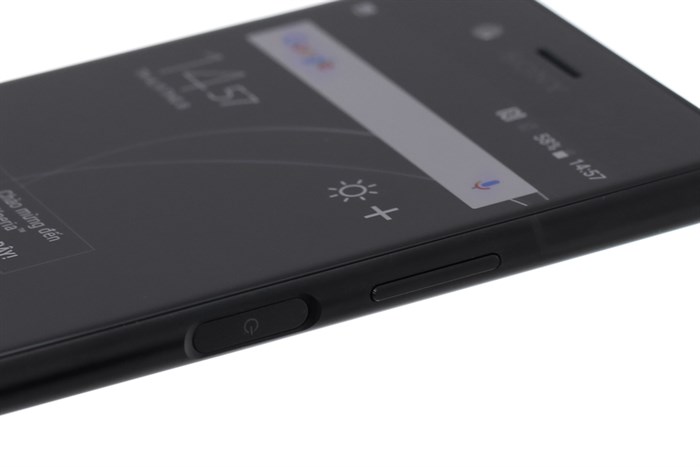 Điện thoại Sony Xperia XZ1 Màu Đen