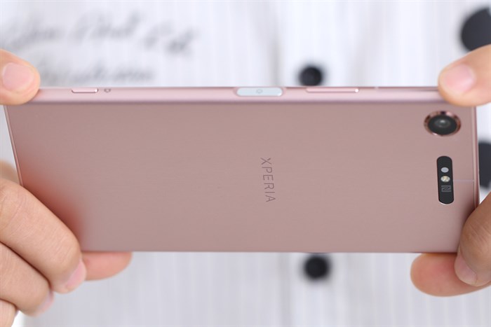 Điện thoại Sony Xperia XZ1 Màu Hồng