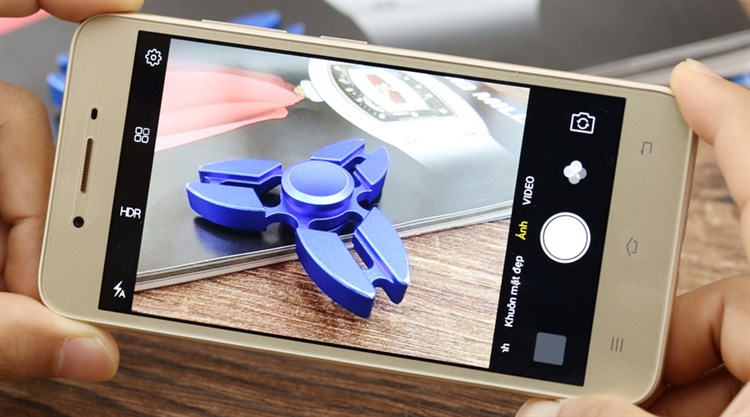 Điện thoại Vivo Y53 Màu Vàng đồng