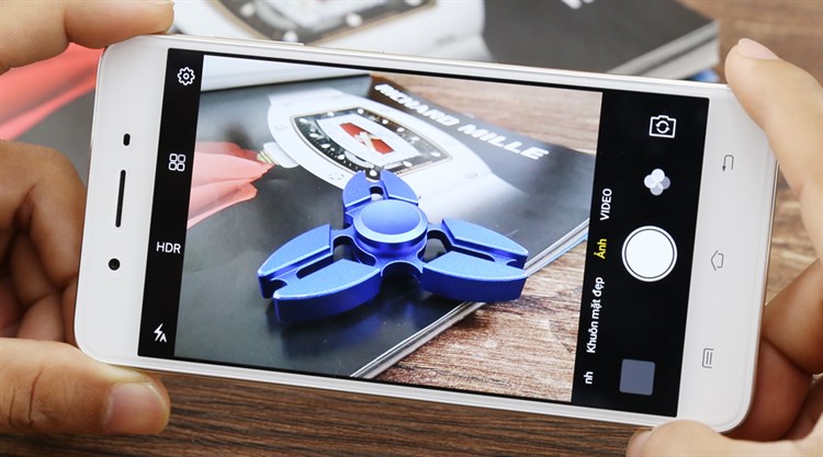 Điện thoại Vivo Y55s Màu Vàng đồng