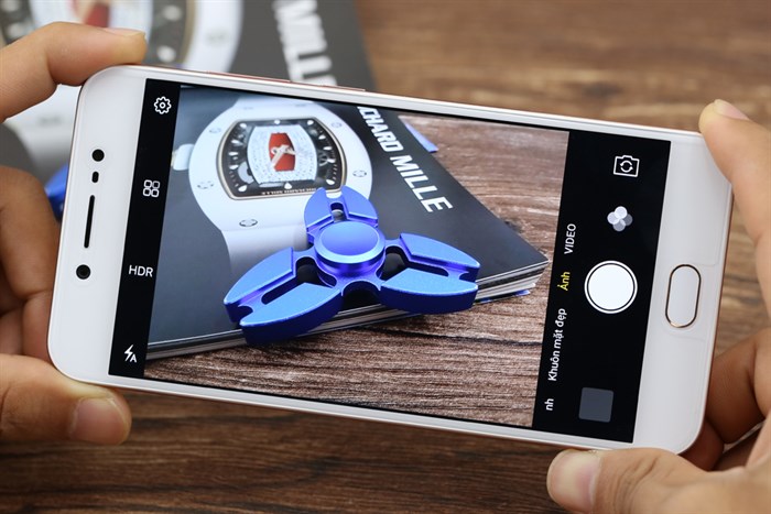 Điện thoại Vivo V5s Màu Vàng Hồng