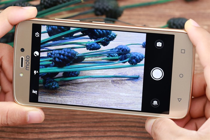 Điện thoại Motorola Moto C Plus