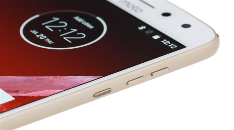 Điện thoại Motorola Moto Z2 Play