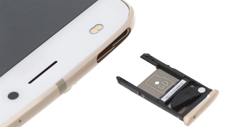 Điện thoại Motorola Moto Z2 Play