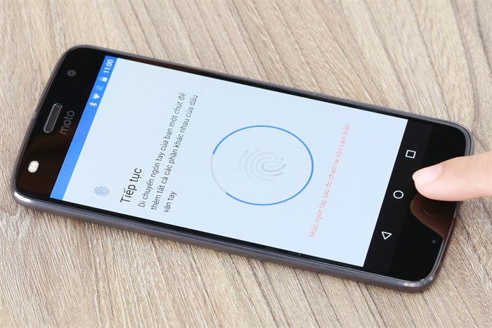 Điện thoại Motorola Moto Z2 Play