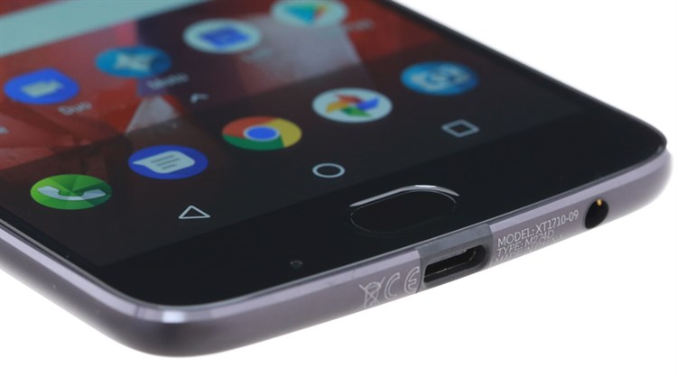 Điện thoại Motorola Moto Z2 Play