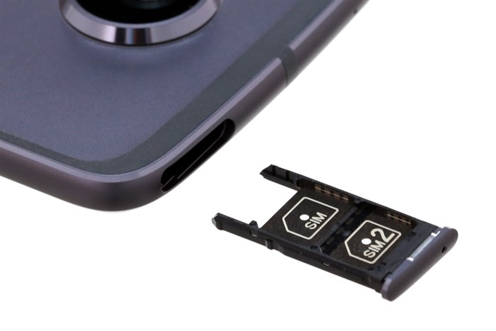 Điện thoại Motorola Moto Z2 Play