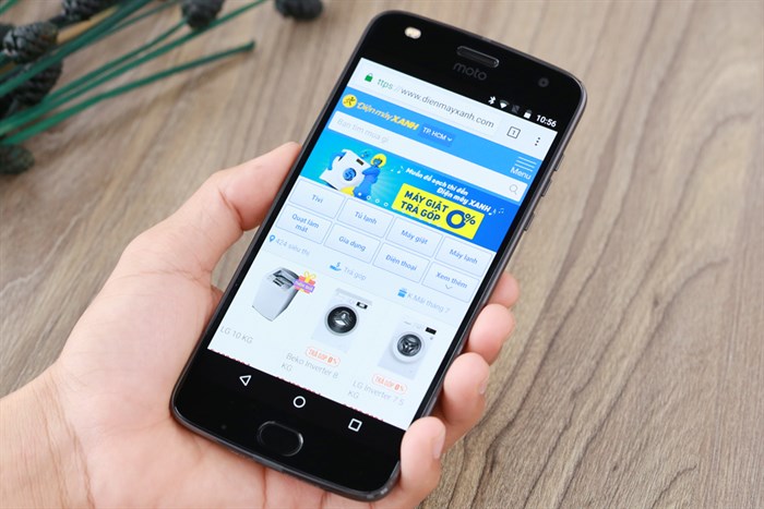 Điện thoại Motorola Moto Z2 Play