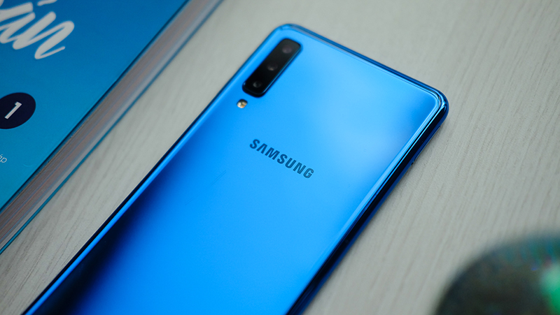 Phone - Samsung Galaxy A7 2018 - រចនាស្រោបតួខ្លួន Phone - Samsung Galaxy A7 2018 - រចនាស្រោបតួខ្លួន
