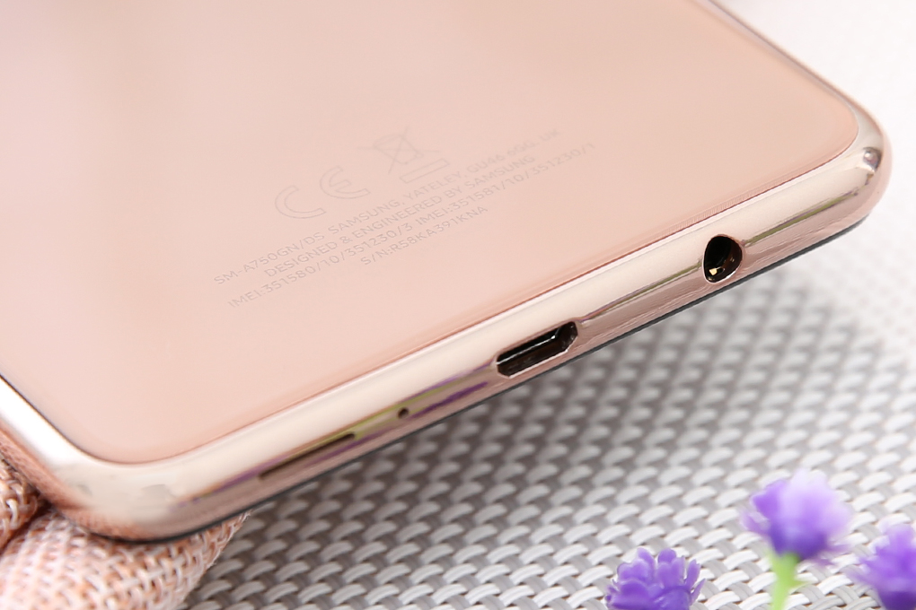 Điện thoại Samsung Galaxy A7 (2018)