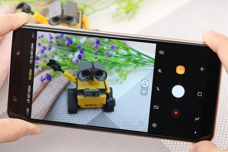 Điện thoại Samsung Galaxy A7 (2018)