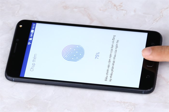 Điện thoại Asus Zenfone 4 Max Pro ZC554KL