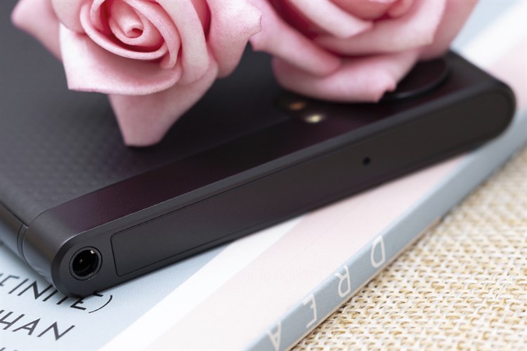 Điện thoại BlackBerry KEYone 4GB/64GB